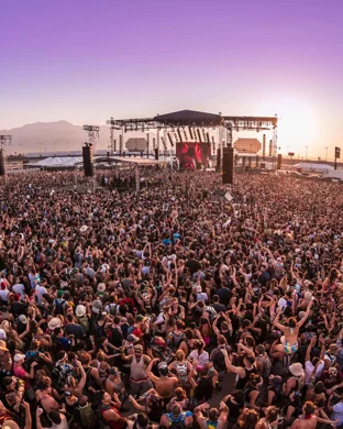 Live concert by LAERZ