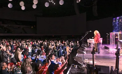 Earth, Wind & Fire Dance Party