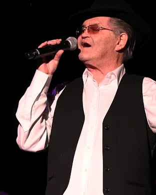 Live concert by Micky Dolenz
