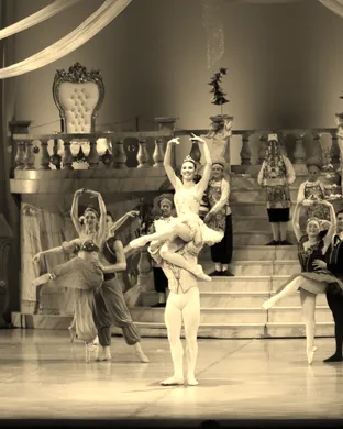 Pacific Festival Ballet Company: Camelot