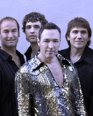 Super Diamond - The Neil Diamond Tribute