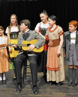 Gabby's Dollhouse Live! theatre performance